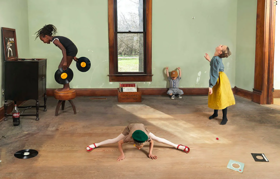 A Playful Approach to Everyday Moments